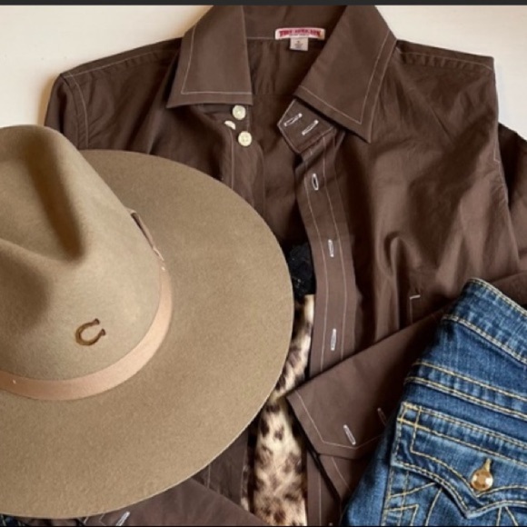 True Religion Tops - NWOT True Religion Western Vibe Contrast Stitch Shirt - Size M